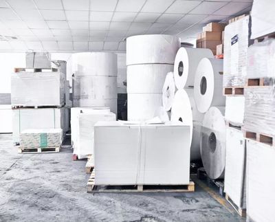 景寧青年企業(yè)家為新和縣實(shí)驗(yàn)中學(xué)捐贈(zèng)價(jià)值1萬(wàn)余元印刷物資