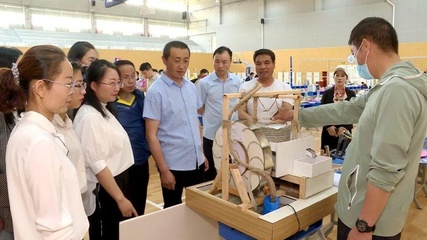 巧手妙思 創(chuàng)新領(lǐng)航——我區(qū)第十屆中小學優(yōu)秀自制教具展評活動暨新材料技術(shù)推廣服務(wù)紀實